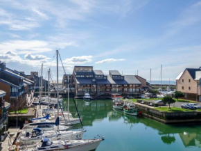 Apartment Les Marinas-3 by Interhome